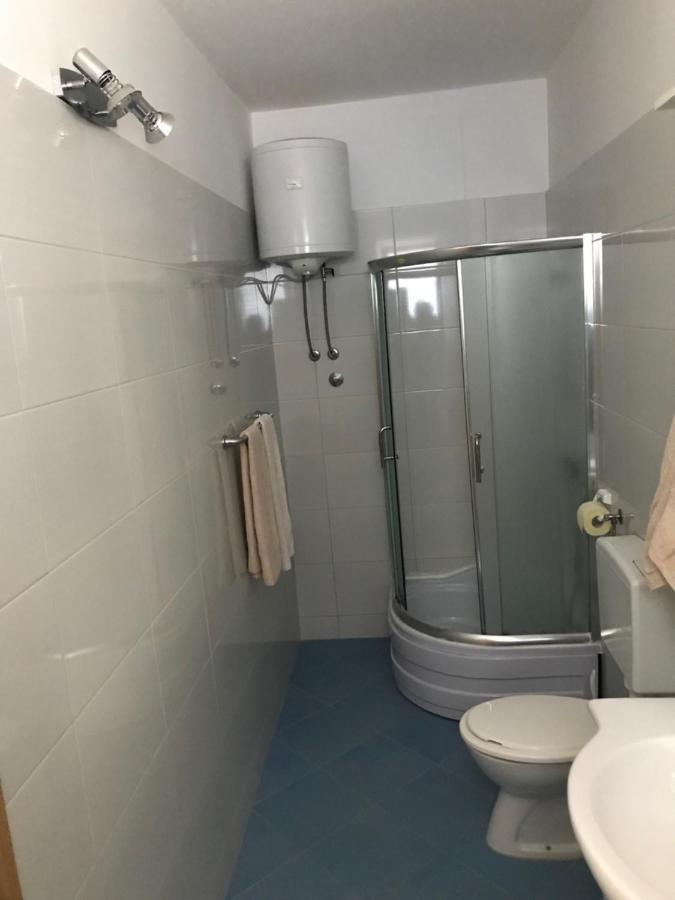 Tona Apartments Trogir Bagian luar foto