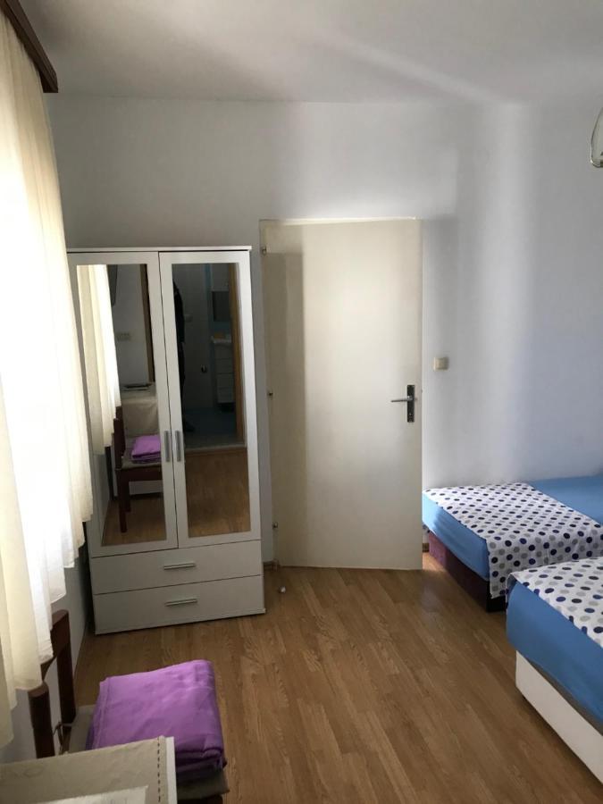 Tona Apartments Trogir Bagian luar foto