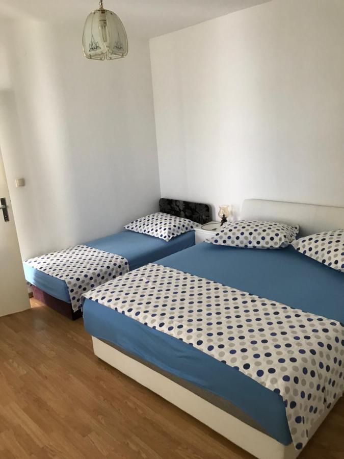 Tona Apartments Trogir Bagian luar foto