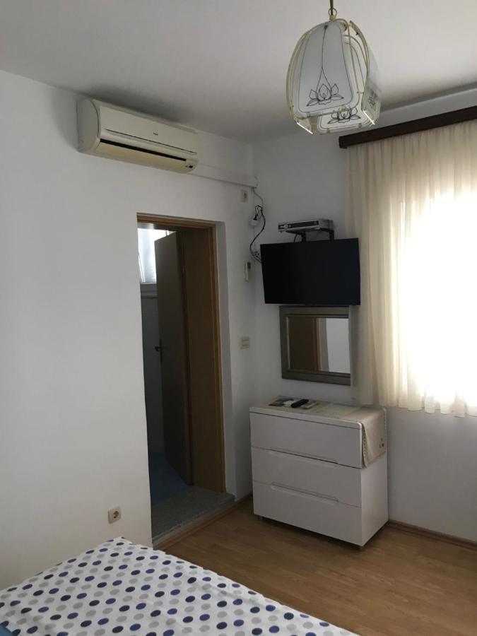 Tona Apartments Trogir Bagian luar foto